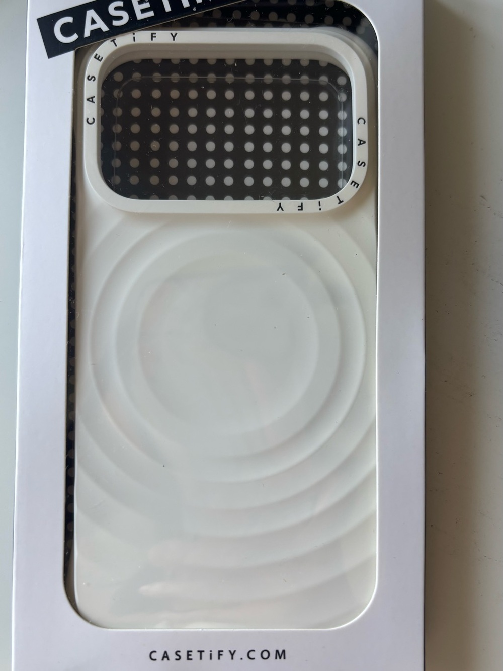 CASETiFY White Phone Case - IPhone 17 Pro